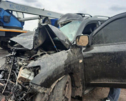 Тойота Ленд Крузер, объемом двигателя 4.7 л и пробегом 275 тыс. км за 9999 $, фото 3 на Automoto.ua