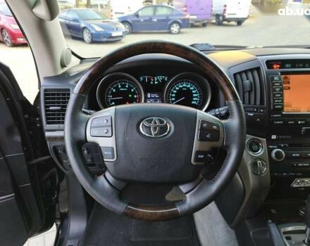 Тойота Ленд Крузер, объемом двигателя 0 л и пробегом 218 тыс. км за 27900 $, фото 25 на Automoto.ua