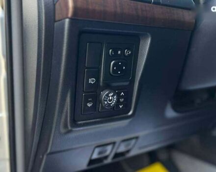 Тойота Ленд Крузер, объемом двигателя 0 л и пробегом 278 тыс. км за 25990 $, фото 13 на Automoto.ua