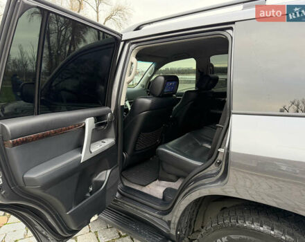 Тойота Ленд Крузер, объемом двигателя 4.6 л и пробегом 325 тыс. км за 28500 $, фото 6 на Automoto.ua