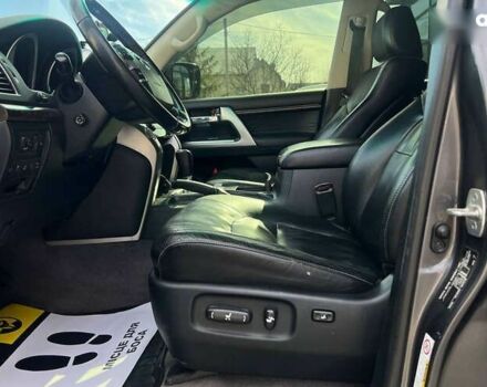 Тойота Ленд Крузер, объемом двигателя 4.5 л и пробегом 271 тыс. км за 32000 $, фото 11 на Automoto.ua