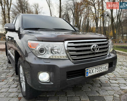 Тойота Ленд Крузер, объемом двигателя 4.6 л и пробегом 325 тыс. км за 28500 $, фото 27 на Automoto.ua
