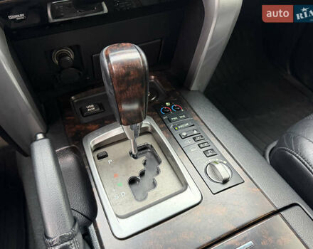 Тойота Ленд Крузер, объемом двигателя 4.6 л и пробегом 325 тыс. км за 28500 $, фото 19 на Automoto.ua