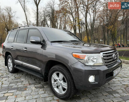 Тойота Ленд Крузер, объемом двигателя 4.6 л и пробегом 325 тыс. км за 28500 $, фото 18 на Automoto.ua