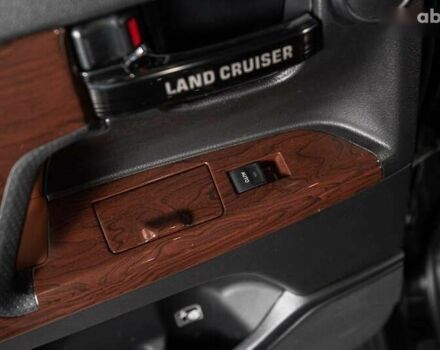 Тойота Ленд Крузер, объемом двигателя 0 л и пробегом 245 тыс. км за 35900 $, фото 15 на Automoto.ua