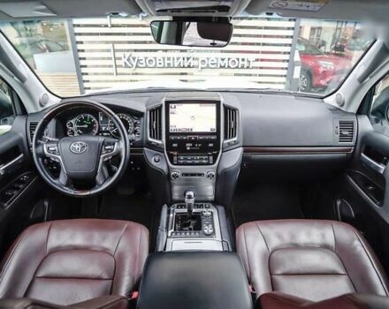 Тойота Ленд Крузер, объемом двигателя 0 л и пробегом 51 тыс. км за 51991 $, фото 7 на Automoto.ua
