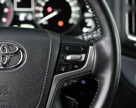 Тойота Ленд Крузер, объемом двигателя 0 л и пробегом 51 тыс. км за 51991 $, фото 27 на Automoto.ua