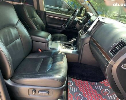 Тойота Ленд Крузер, объемом двигателя 0 л и пробегом 183 тыс. км за 46999 $, фото 29 на Automoto.ua