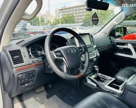 Тойота Ленд Крузер, объемом двигателя 4.6 л и пробегом 161 тыс. км за 44000 $, фото 12 на Automoto.ua
