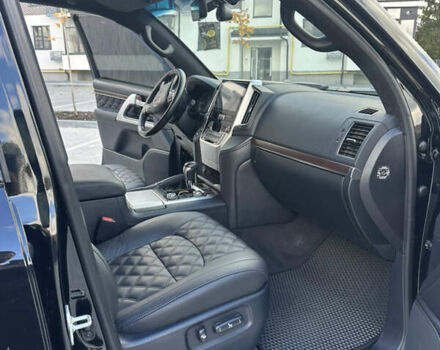 Тойота Ленд Крузер, объемом двигателя 4.46 л и пробегом 105 тыс. км за 56200 $, фото 19 на Automoto.ua