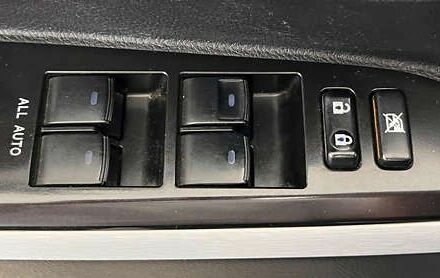 Тойота Ленд Крузер, объемом двигателя 4.5 л и пробегом 184 тыс. км за 52500 $, фото 25 на Automoto.ua