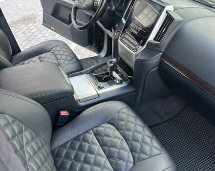 Тойота Ленд Крузер, объемом двигателя 4.46 л и пробегом 105 тыс. км за 56200 $, фото 20 на Automoto.ua