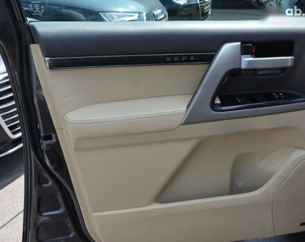 Тойота Ленд Крузер, объемом двигателя 4.5 л и пробегом 216 тыс. км за 55000 $, фото 18 на Automoto.ua