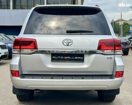 Тойота Ленд Крузер, объемом двигателя 4.6 л и пробегом 161 тыс. км за 44000 $, фото 8 на Automoto.ua