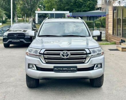 Тойота Ленд Крузер, объемом двигателя 4.6 л и пробегом 161 тыс. км за 44000 $, фото 4 на Automoto.ua