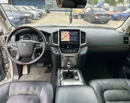 Тойота Ленд Крузер, объемом двигателя 4.6 л и пробегом 161 тыс. км за 44000 $, фото 24 на Automoto.ua