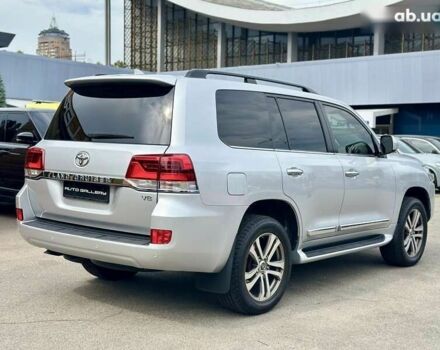 Тойота Ленд Крузер, объемом двигателя 4.6 л и пробегом 161 тыс. км за 44000 $, фото 10 на Automoto.ua