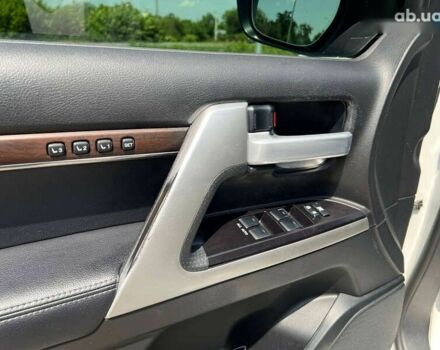 Тойота Ленд Крузер, объемом двигателя 4.5 л и пробегом 252 тыс. км за 43000 $, фото 29 на Automoto.ua