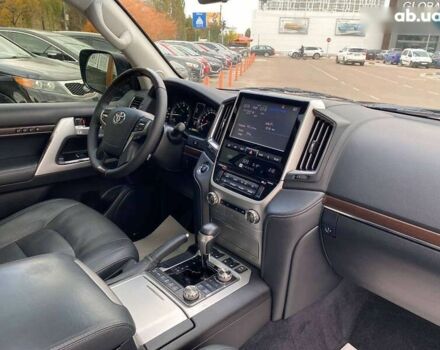 Тойота Ленд Крузер, об'ємом двигуна 4.5 л та пробігом 232 тис. км за 50500 $, фото 13 на Automoto.ua