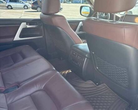 Тойота Ленд Крузер, объемом двигателя 4.5 л и пробегом 245 тыс. км за 54000 $, фото 5 на Automoto.ua