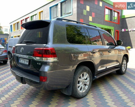 Тойота Ленд Крузер, объемом двигателя 5.66 л и пробегом 49 тыс. км за 65000 $, фото 4 на Automoto.ua