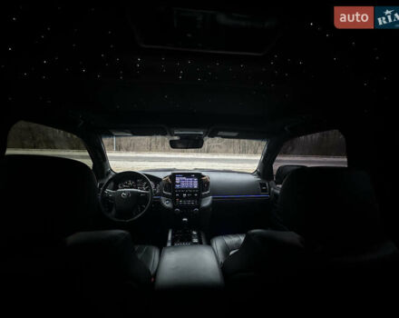 Тойота Ленд Крузер, объемом двигателя 4.46 л и пробегом 198 тыс. км за 70000 $, фото 32 на Automoto.ua