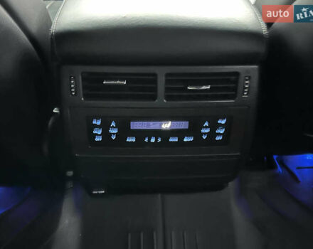 Тойота Ленд Крузер, объемом двигателя 4.46 л и пробегом 198 тыс. км за 70000 $, фото 26 на Automoto.ua