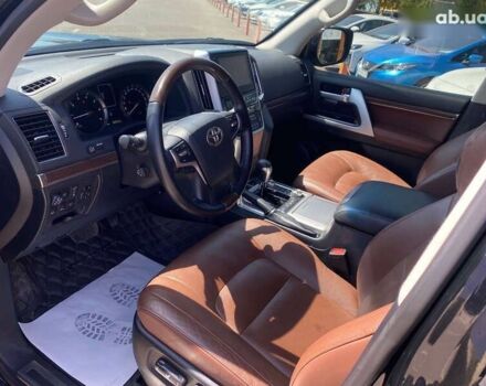 Тойота Ленд Крузер, объемом двигателя 0 л и пробегом 56 тыс. км за 62000 $, фото 8 на Automoto.ua