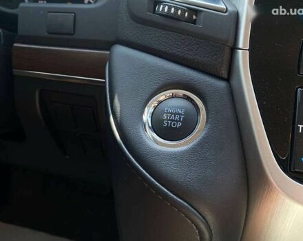 Тойота Ленд Крузер, объемом двигателя 0 л и пробегом 56 тыс. км за 62000 $, фото 18 на Automoto.ua