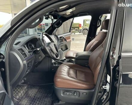 Тойота Ленд Крузер, объемом двигателя 0 л и пробегом 92 тыс. км за 64000 $, фото 14 на Automoto.ua