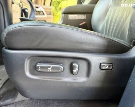Тойота Ленд Крузер, объемом двигателя 4.6 л и пробегом 108 тыс. км за 60900 $, фото 28 на Automoto.ua