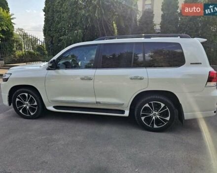 Тойота Ленд Крузер, объемом двигателя 4.46 л и пробегом 150 тыс. км за 68000 $, фото 6 на Automoto.ua