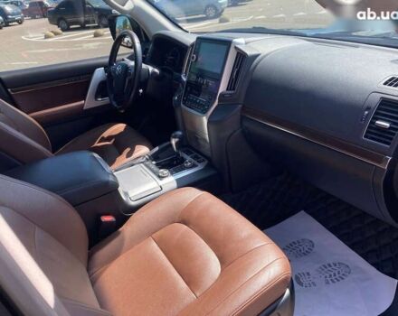 Тойота Ленд Крузер, объемом двигателя 0 л и пробегом 56 тыс. км за 62000 $, фото 9 на Automoto.ua