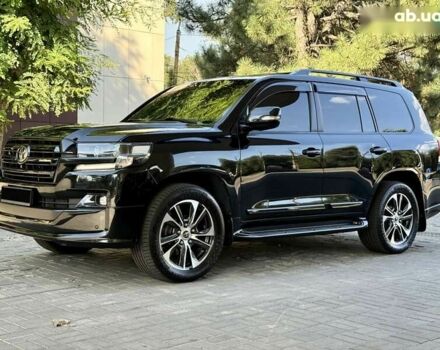 Тойота Ленд Крузер, объемом двигателя 4.6 л и пробегом 108 тыс. км за 60900 $, фото 2 на Automoto.ua