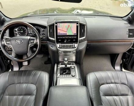 Тойота Ленд Крузер, объемом двигателя 4.6 л и пробегом 108 тыс. км за 60800 $, фото 29 на Automoto.ua