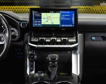 Тойота Ленд Крузер, объемом двигателя 3.3 л и пробегом 15 тыс. км за 80990 $, фото 26 на Automoto.ua