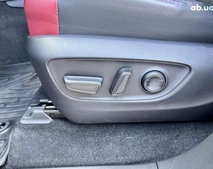 Тойота Ленд Крузер, объемом двигателя 3.3 л и пробегом 53 тыс. км за 78999 $, фото 24 на Automoto.ua