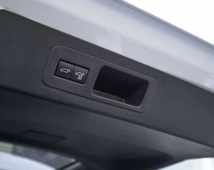 Тойота Ленд Крузер, объемом двигателя 3.3 л и пробегом 69 тыс. км за 80012 $, фото 10 на Automoto.ua