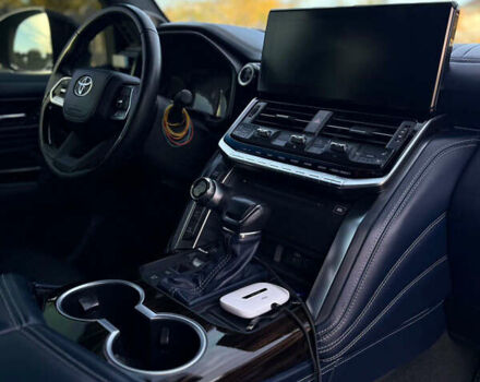 Тойота Ленд Крузер, объемом двигателя 3.45 л и пробегом 54 тыс. км за 95000 $, фото 6 на Automoto.ua