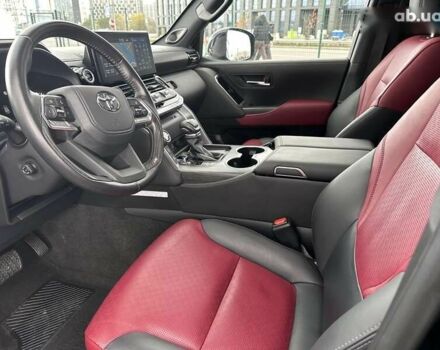 Тойота Ленд Крузер, объемом двигателя 3.4 л и пробегом 31 тыс. км за 87700 $, фото 7 на Automoto.ua