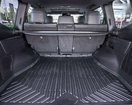 Тойота Ленд Крузер, объемом двигателя 3.3 л и пробегом 69 тыс. км за 80012 $, фото 9 на Automoto.ua