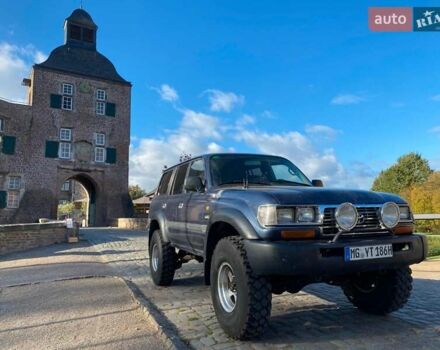 Тойота Ленд Крузер, об'ємом двигуна 3 л та пробігом 320 тис. км за 3250 $, фото 1 на Automoto.ua
