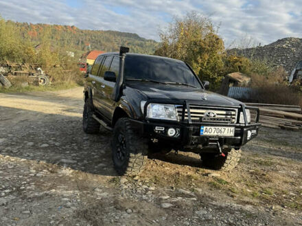 Тойота Ленд Крузер, объемом двигателя 4.2 л и пробегом 370 тыс. км за 28000 $, фото 1 на Automoto.ua