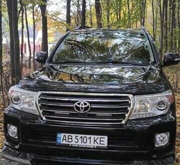 Тойота Ленд Крузер 2011 в Виннице на Automoto.ua Тойота Ленд Крузер, объемом двигателя 4.46 л и пробегом 289 тыс. км за 31500 $, фото 1 на Automoto.ua