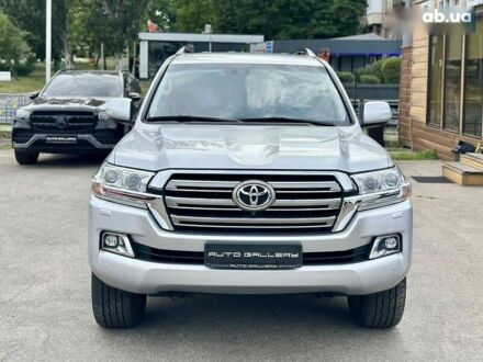 Тойота Ленд Крузер, объемом двигателя 4.6 л и пробегом 161 тыс. км за 44000 $, фото 1 на Automoto.ua