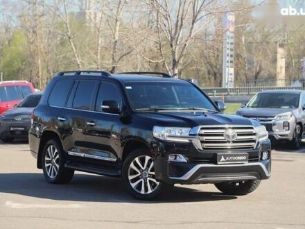 Тойота Ленд Крузер 2018 в Киеве на Automoto.ua Тойота Ленд Крузер, объемом двигателя 4.5 л и пробегом 151 тыс. км за 54500 $, фото 1 на Automoto.ua