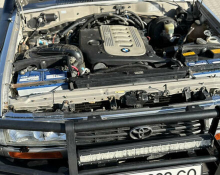 Сірий Тойота Ленд Крузер, об'ємом двигуна 3 л та пробігом 336 тис. км за 32000 $, фото 5 на Automoto.ua