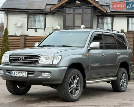 Серый Тойота Ленд Крузер, объемом двигателя 4.7 л и пробегом 460 тыс. км за 8500 $, фото 4 на Automoto.ua