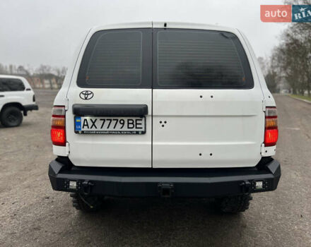 Серый Тойота Ленд Крузер, объемом двигателя 4.48 л и пробегом 210 тыс. км за 23000 $, фото 5 на Automoto.ua