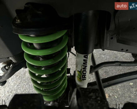 Серый Тойота Ленд Крузер, объемом двигателя 4.48 л и пробегом 210 тыс. км за 23000 $, фото 14 на Automoto.ua